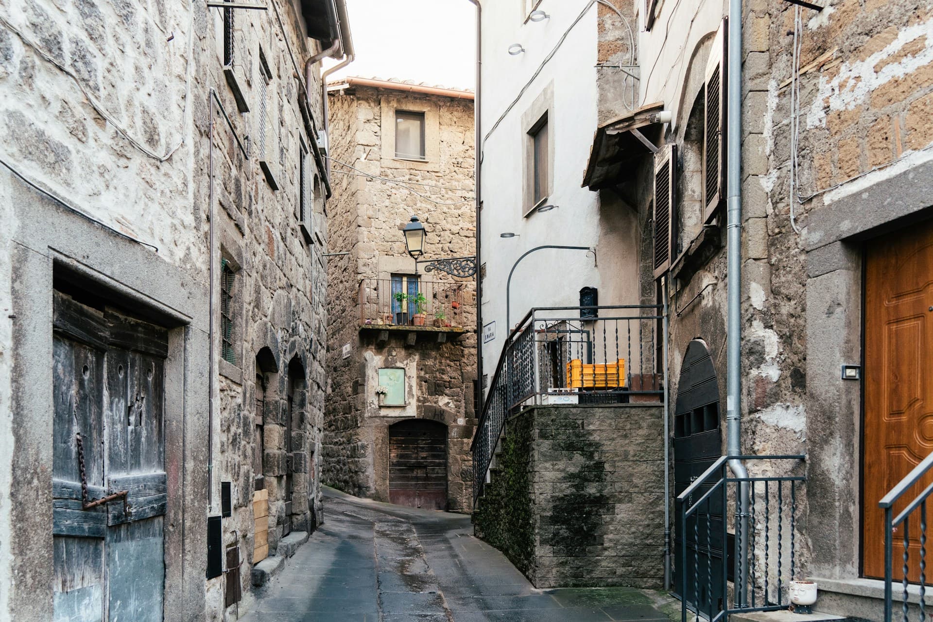 Vicolo medievale di Castelbuono - borgo storico siciliano