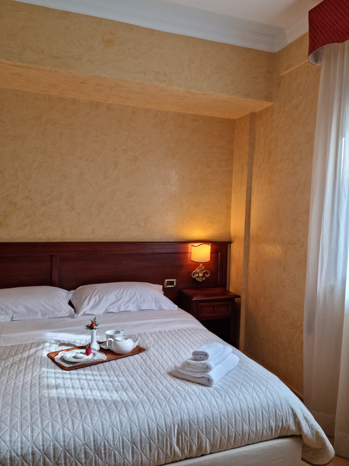 Camera tripla a Castelbuono